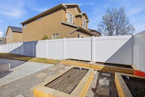 Tiny photo for 3476 W NEW LAND LOOP N #3, Lehi, UT 84043 (MLS # 2144992)