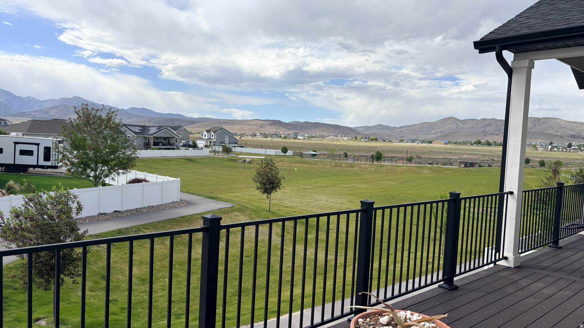 LONE TREE AT CIRCLE FIVE RANCH - Residential