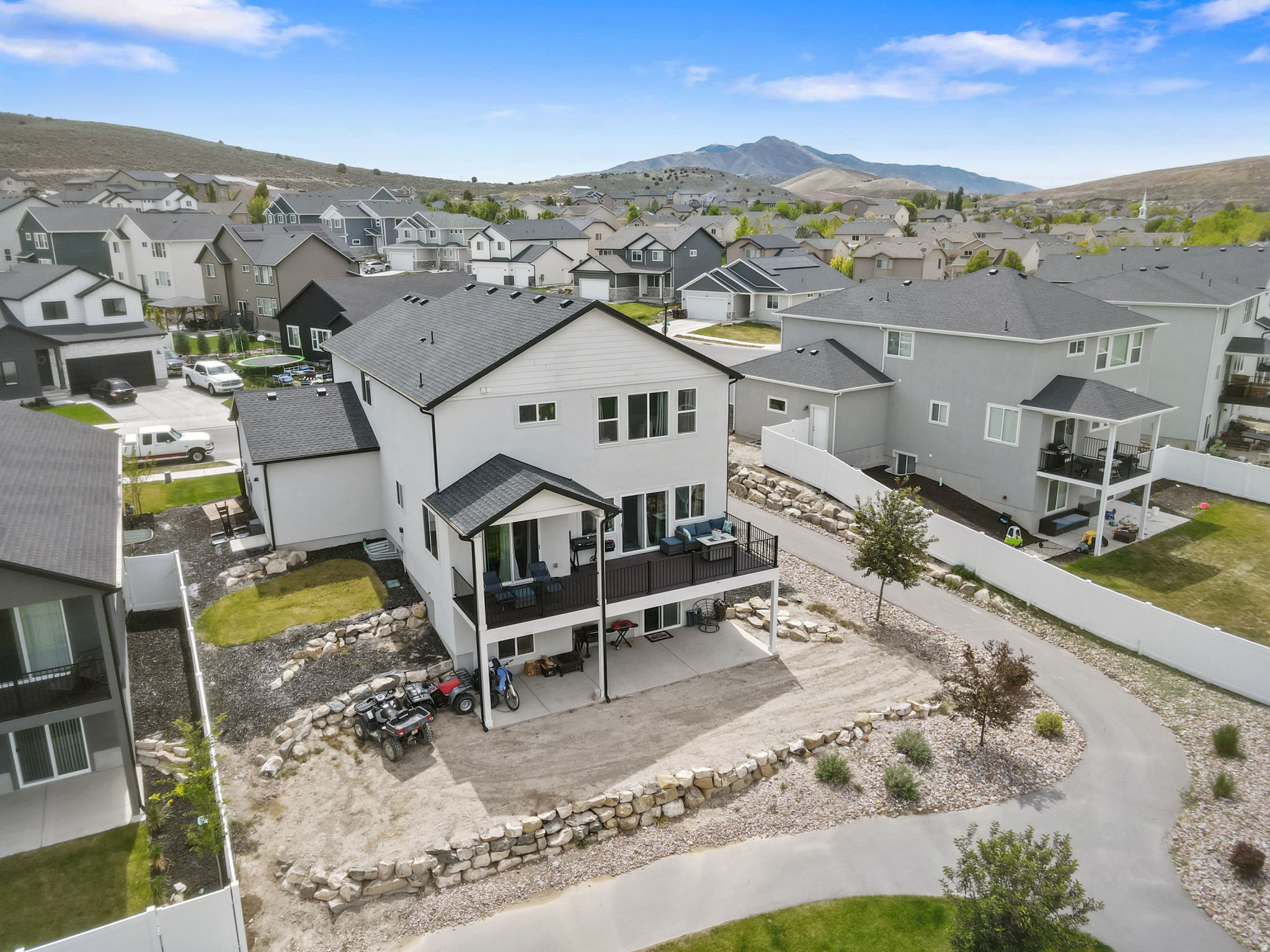 LONE TREE AT CIRCLE FIVE RANCH - Residential