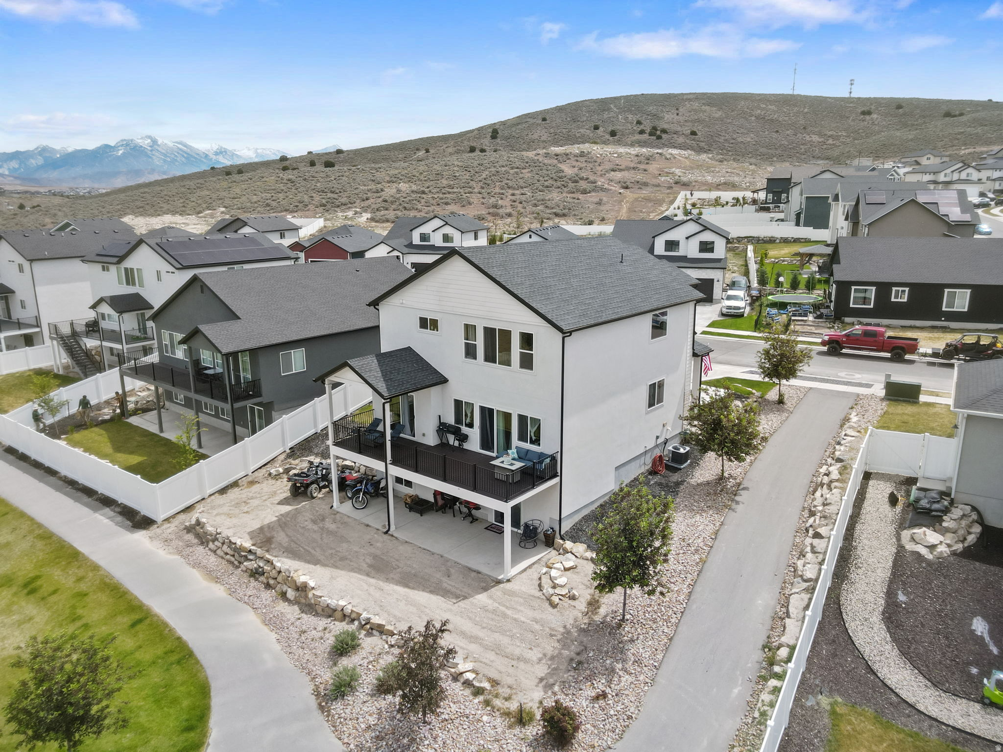 LONE TREE AT CIRCLE FIVE RANCH - Residential