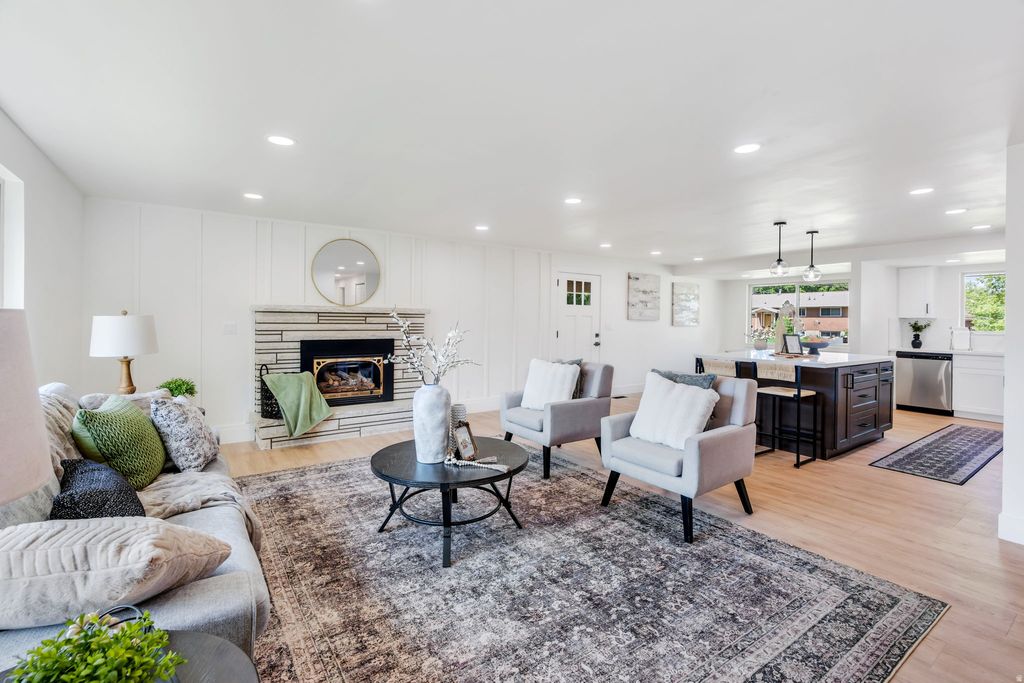 Photo of 4535 S DRIFTWOOD DR W, Taylorsville, UT 84123 (MLS # 2169393)