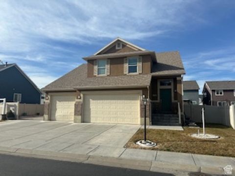 Photo of 2499 S LAUREL ST, West Haven, UT 84401 (MLS # 2135158)