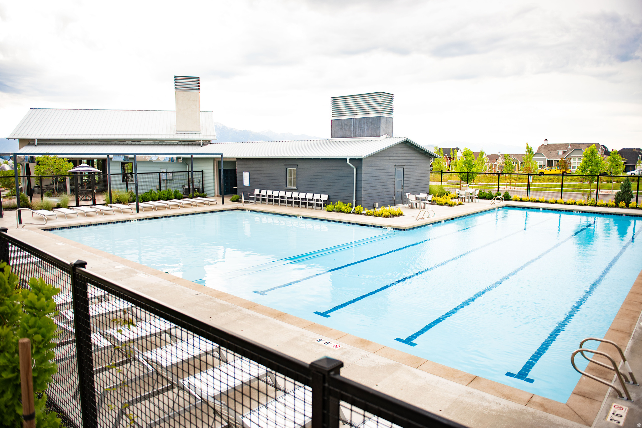 DAYBREAK - Residential