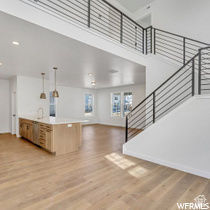 DAYBREAK - Residential