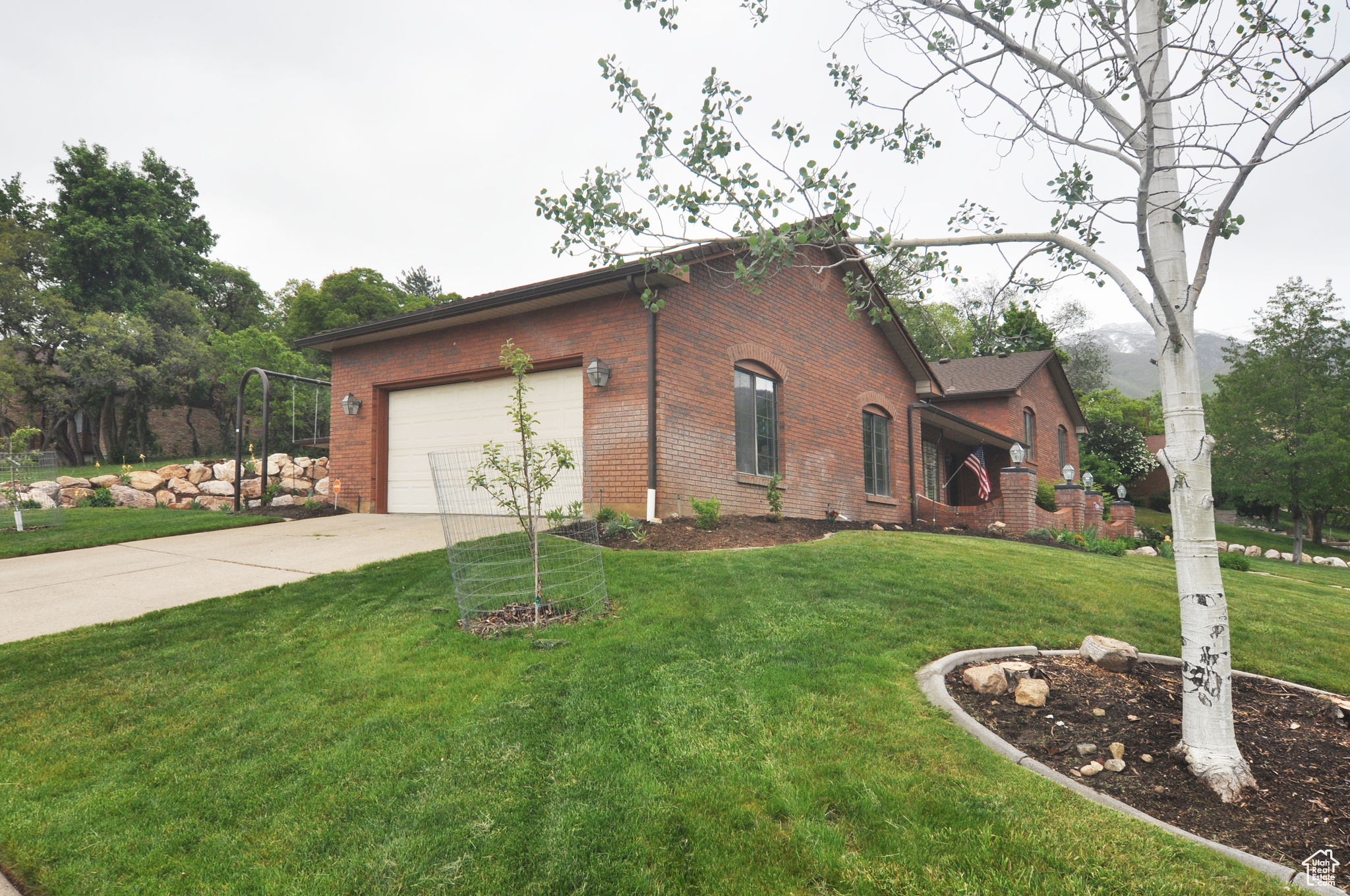 2539 E Oak Ln, Layton, Utah image 3