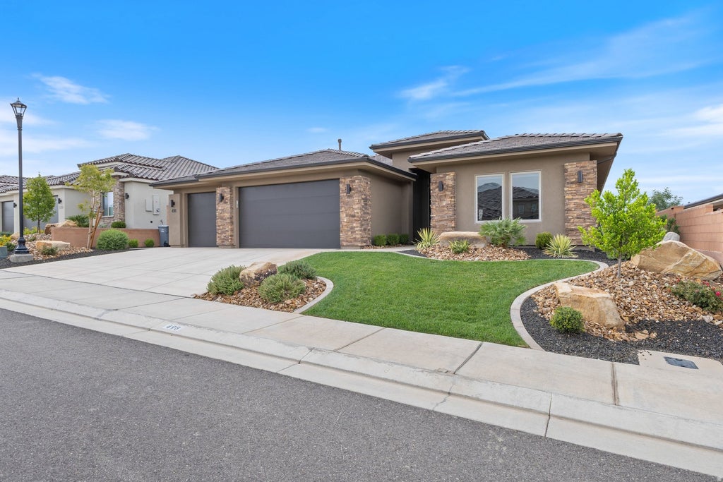 Photo of 498 S MARTIGNANO WAY, Saint George, UT 84770 (MLS # 2186913)