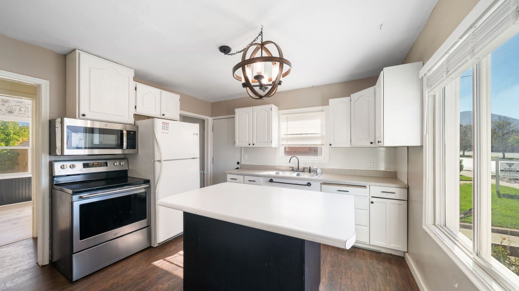 Photo of 130 W 600 N, Spanish Fork, UT 84660 (MLS # 2181820)