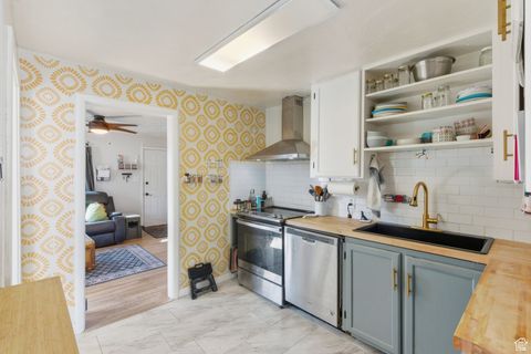 Tiny photo for 326 N 800 W, Orem, UT 84057 (MLS # 2116949)