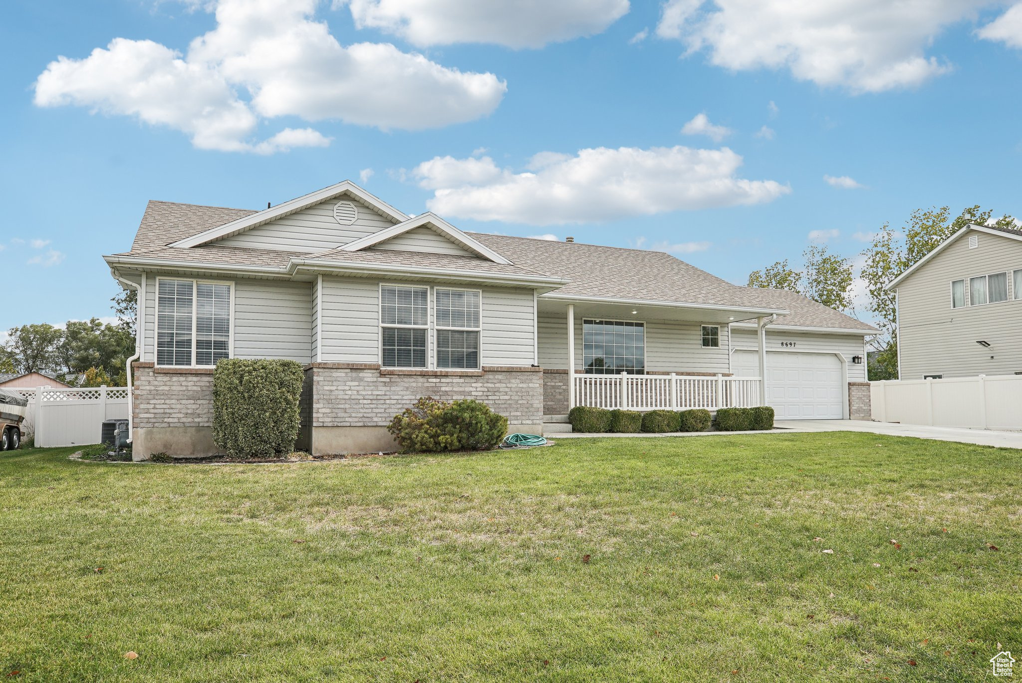 8697 S Mcginnis Ln, West Jordan, Utah image 3