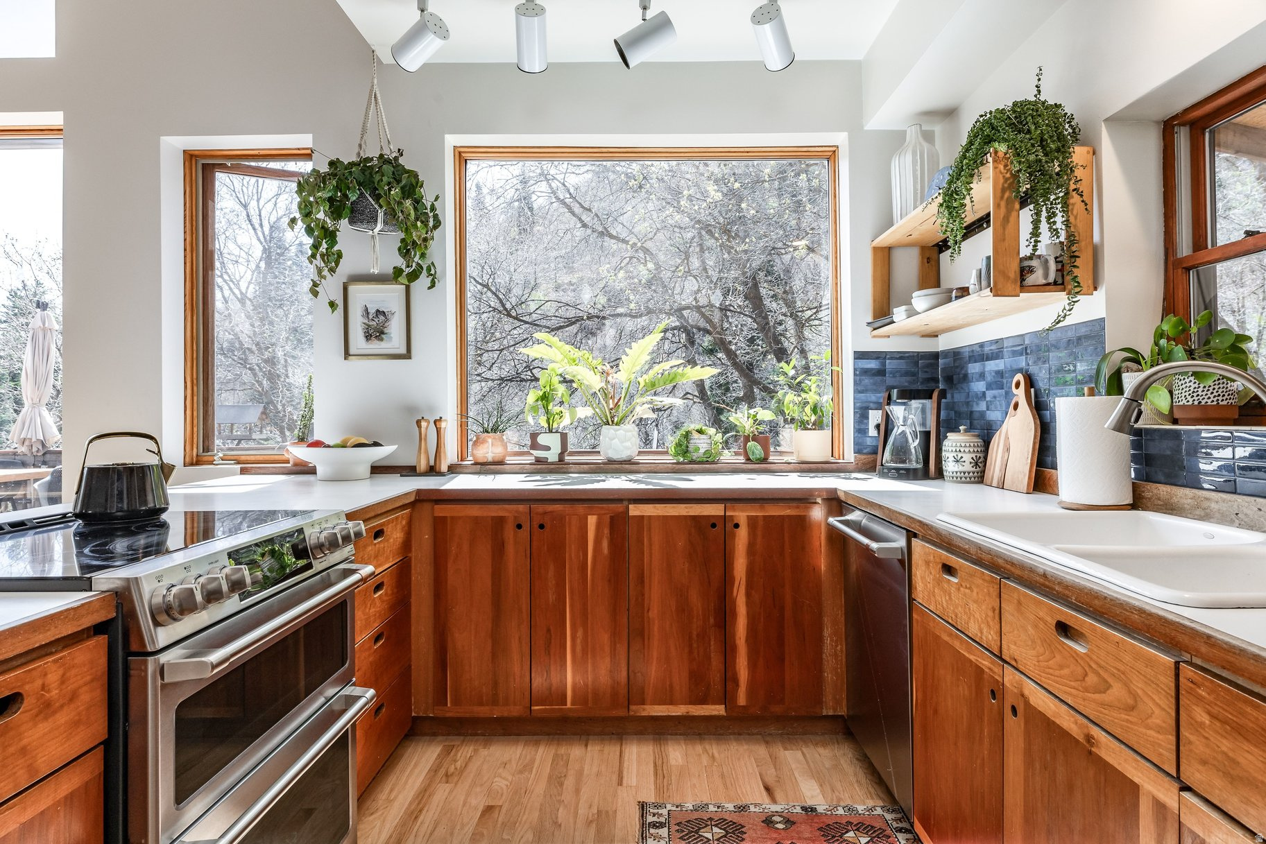 THE GROVES - Residential