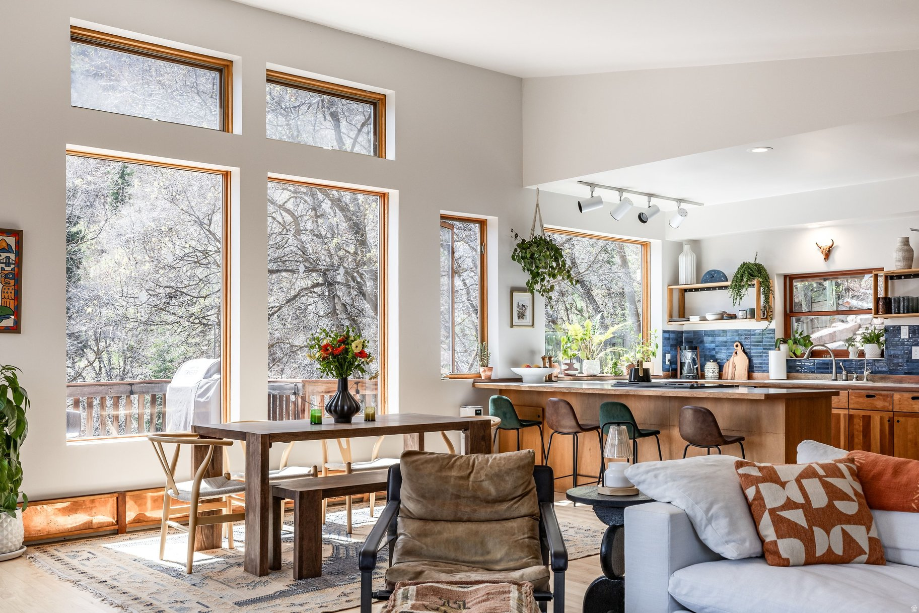 THE GROVES - Residential