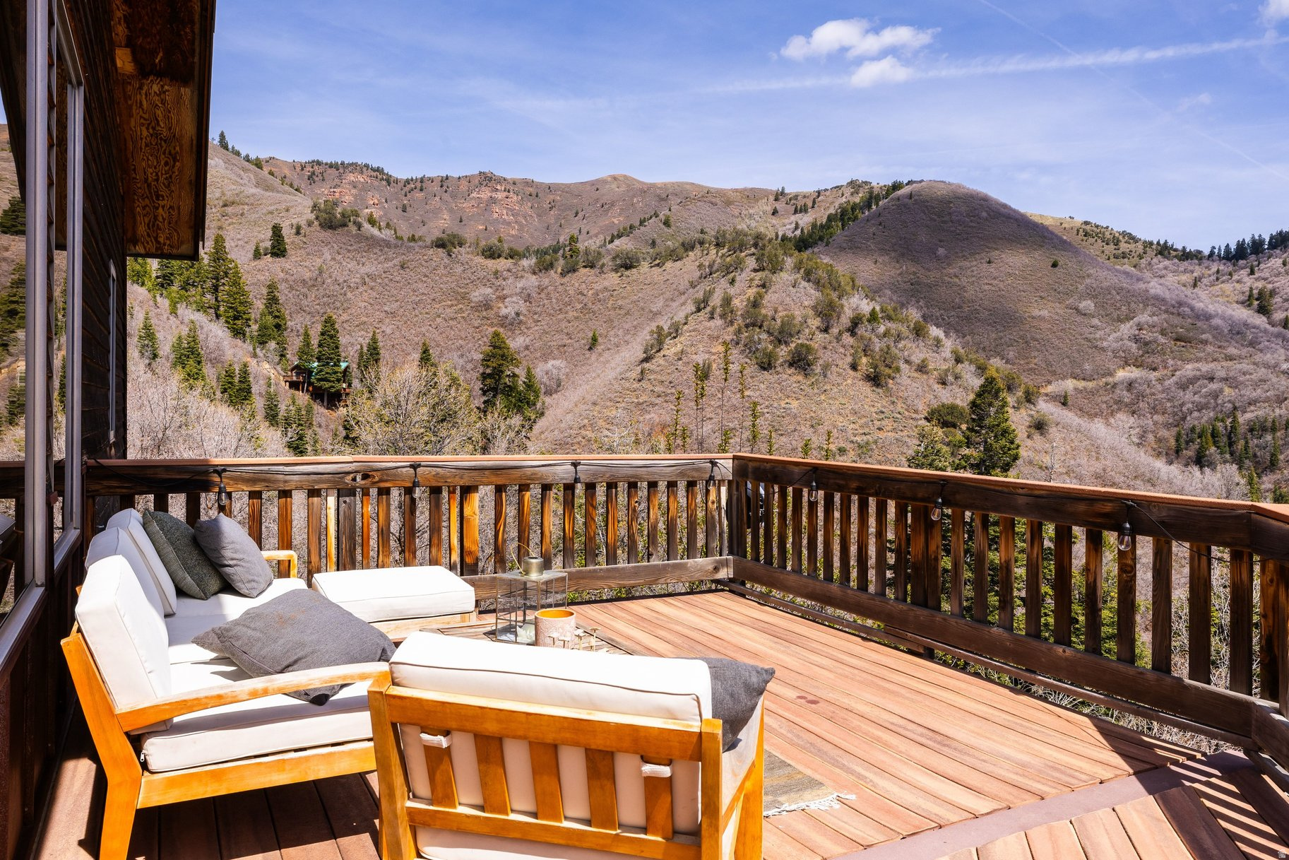 THE GROVES - Residential