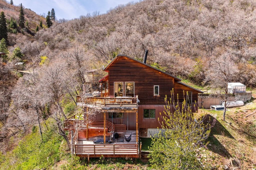 Photo of 6298 E LEFTHAND FORK LN, Emigration Canyon, UT 84108 (MLS # 2150995)