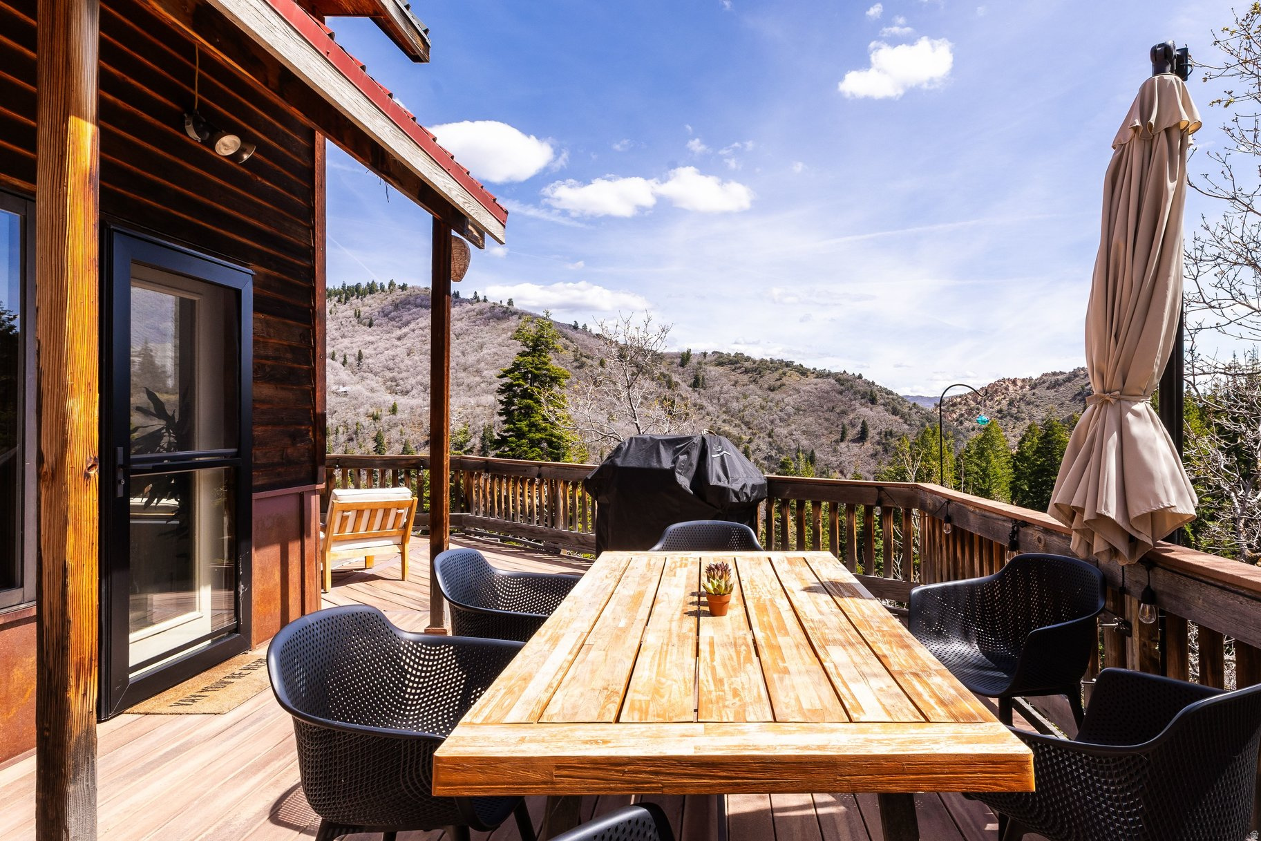 THE GROVES - Residential