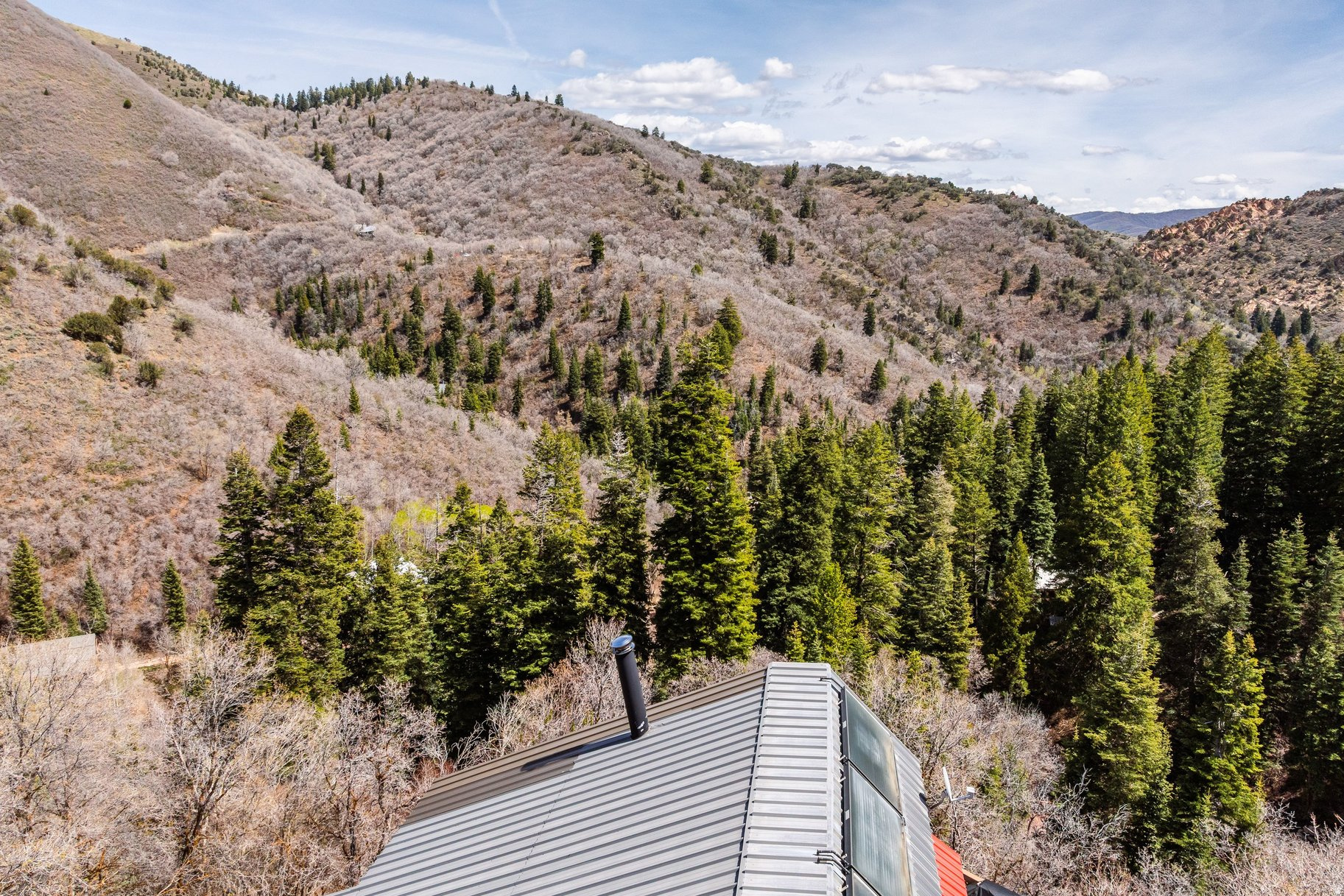 THE GROVES - Residential