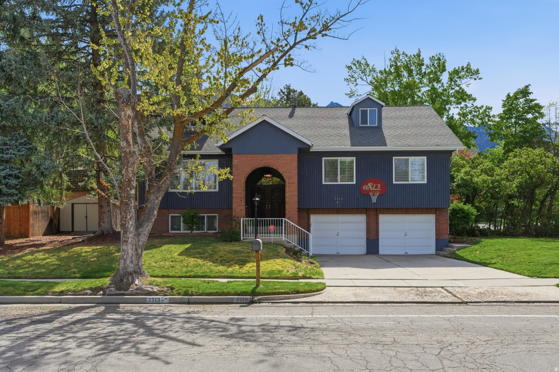 BRIGHTON HILLS - Residential