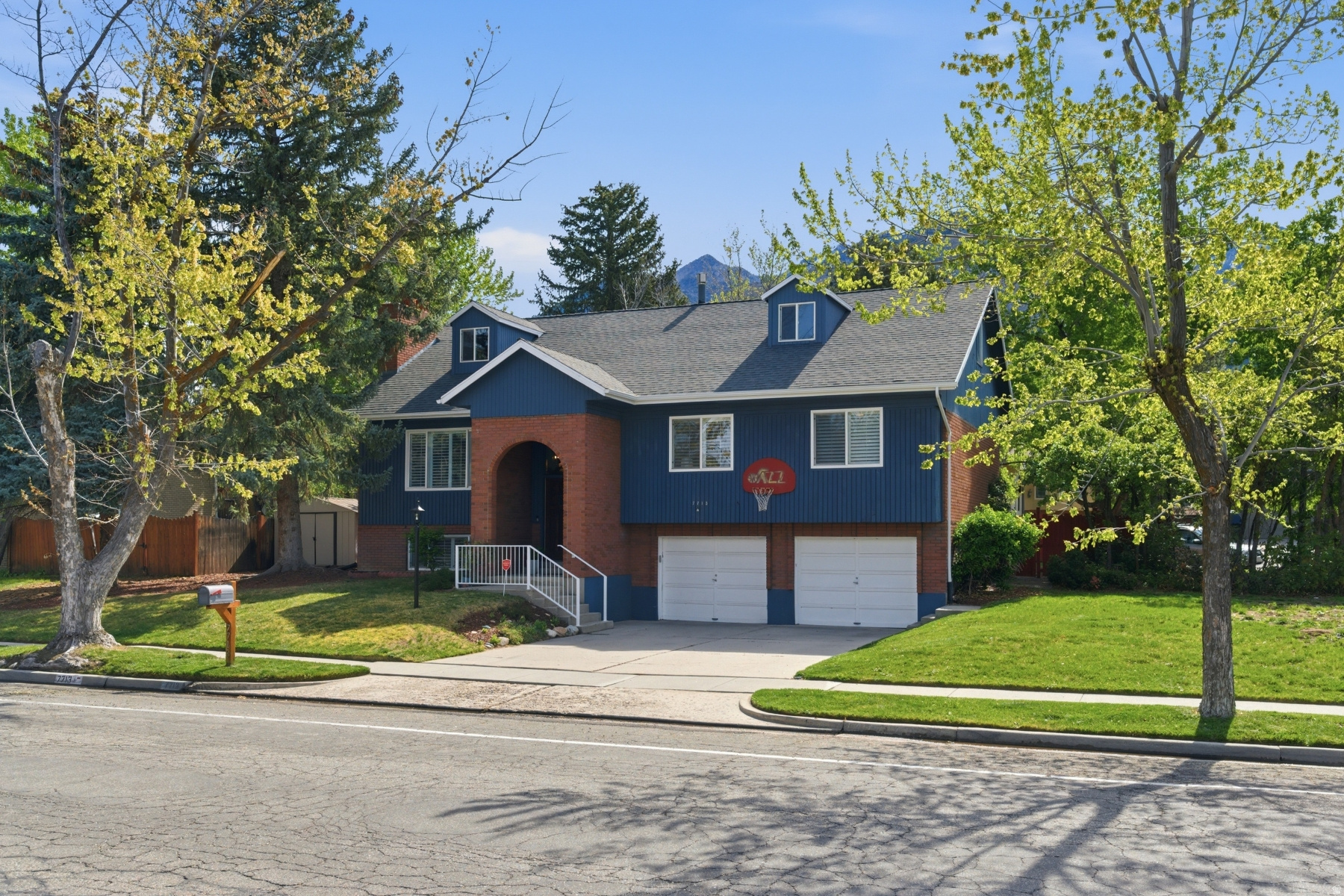 BRIGHTON HILLS - Residential