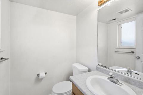 Tiny photo for 299 W 600 N, Logan, UT 84321 (MLS # 2141841)