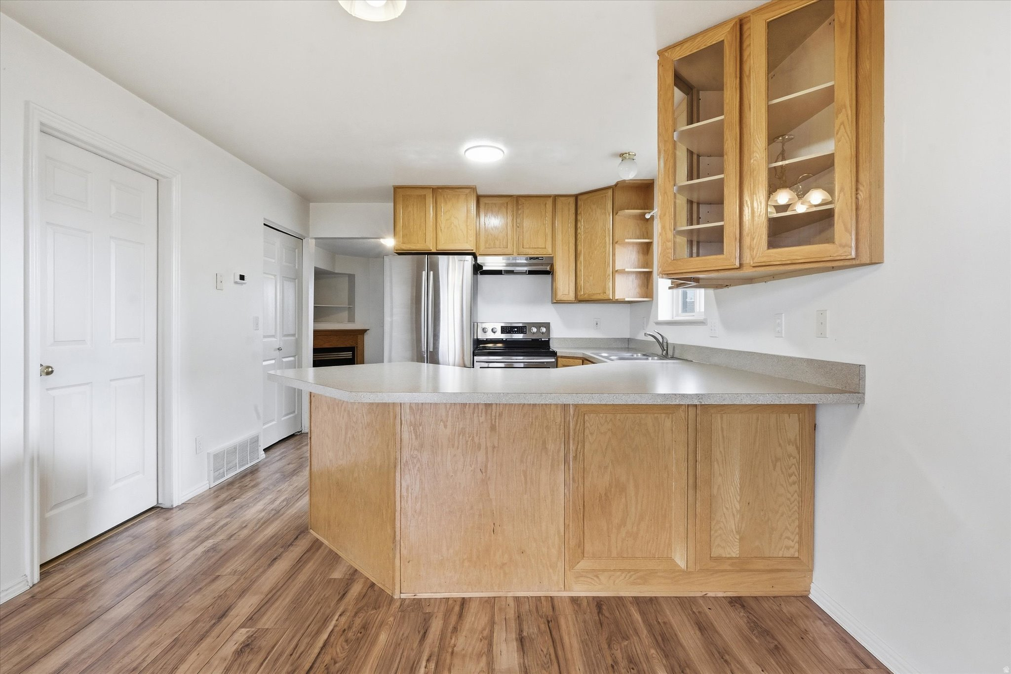 MEADOW VILLAGE - Residential