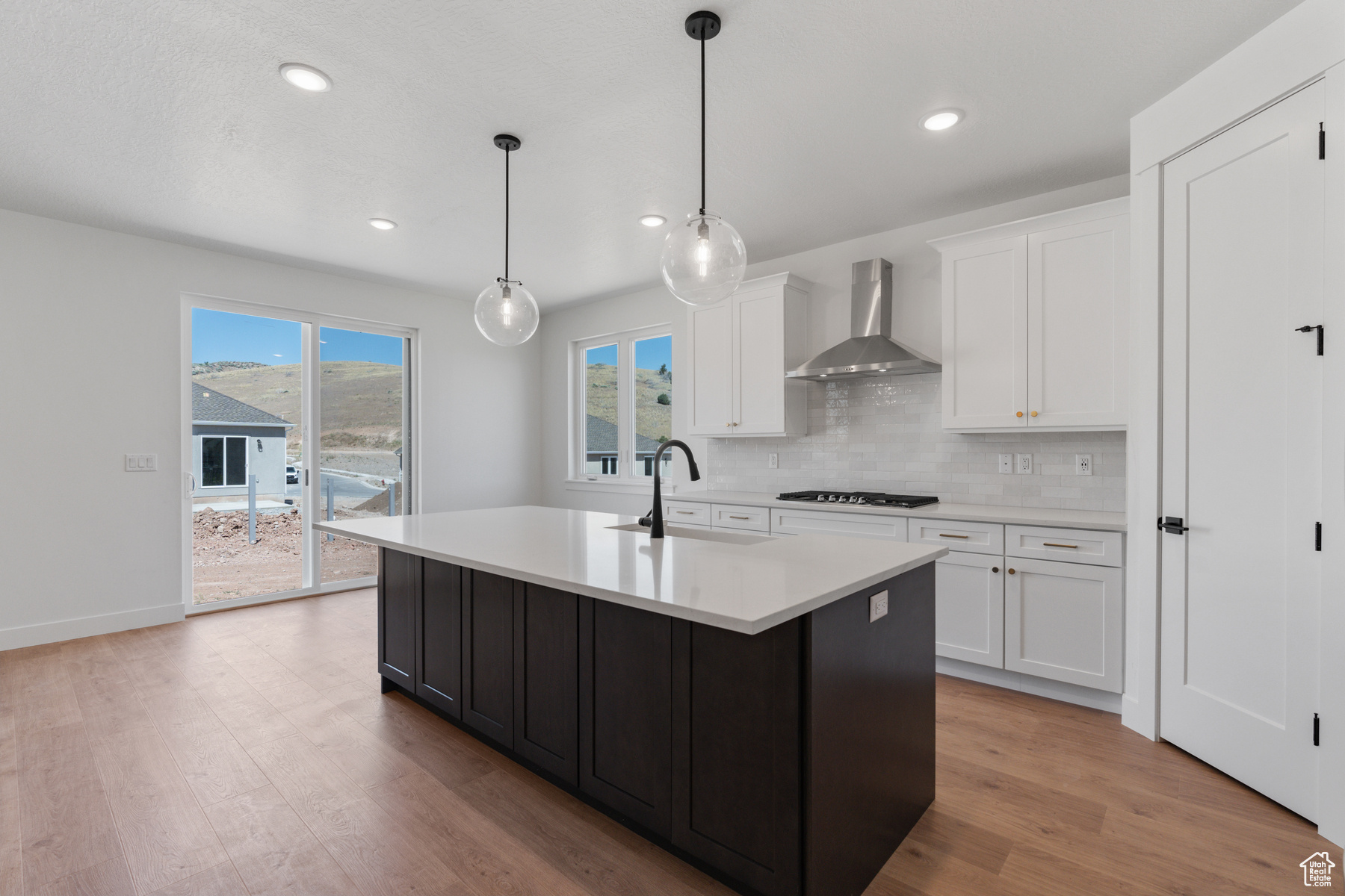 VISTAS AT SUMMIT RDG - Residential