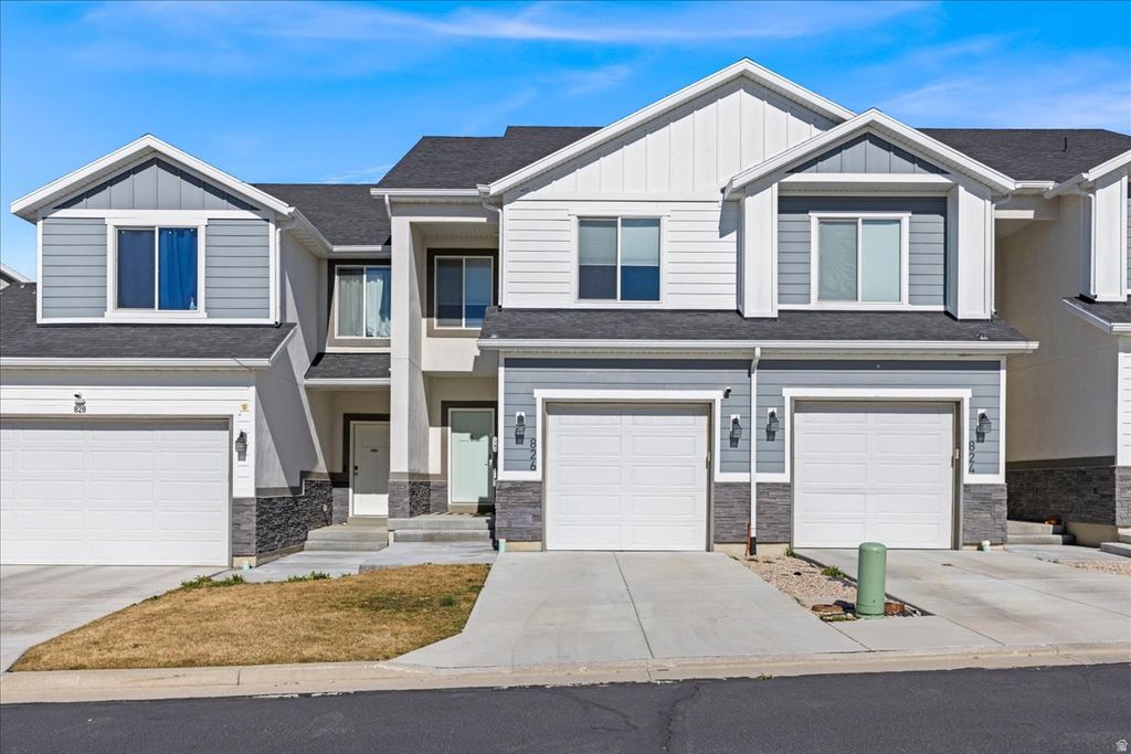 Photo of 826 N GLENEAGLES CT, Tooele, UT 84074 (MLS # 2143213)