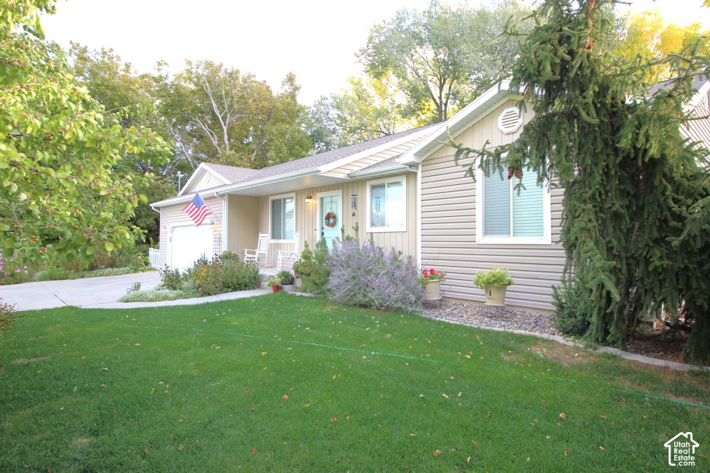 Photo of 35 S 400 E, Spanish Fork, UT 84660 (MLS # 2192744)
