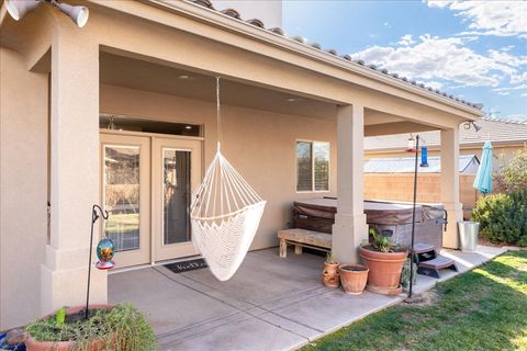 Tiny photo for 300 W 2350 S, Washington, UT 84780 (MLS # 2132916)