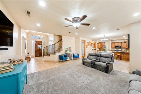 Tiny photo for 300 W 2350 S, Washington, UT 84780 (MLS # 2132916)