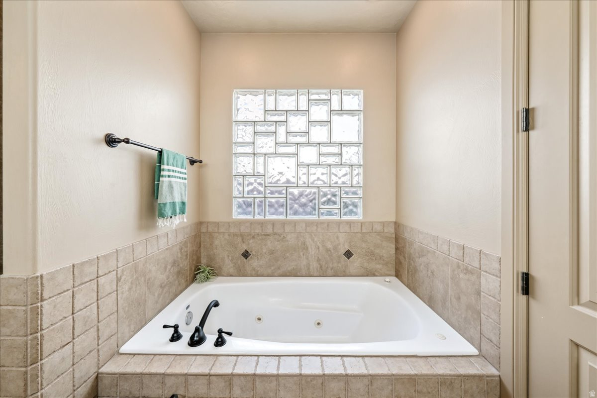 WASHINGTON FIELDS PLANNED DEV - Residential