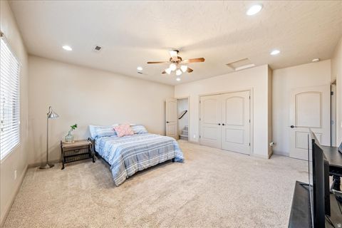 Tiny photo for 300 W 2350 S, Washington, UT 84780 (MLS # 2132916)