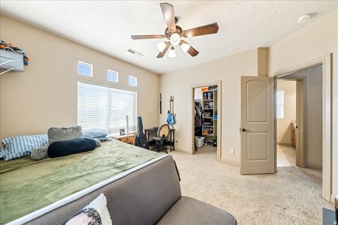 Tiny photo for 300 W 2350 S, Washington, UT 84780 (MLS # 2132916)
