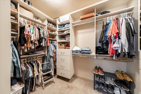 Tiny photo for 300 W 2350 S, Washington, UT 84780 (MLS # 2132916)