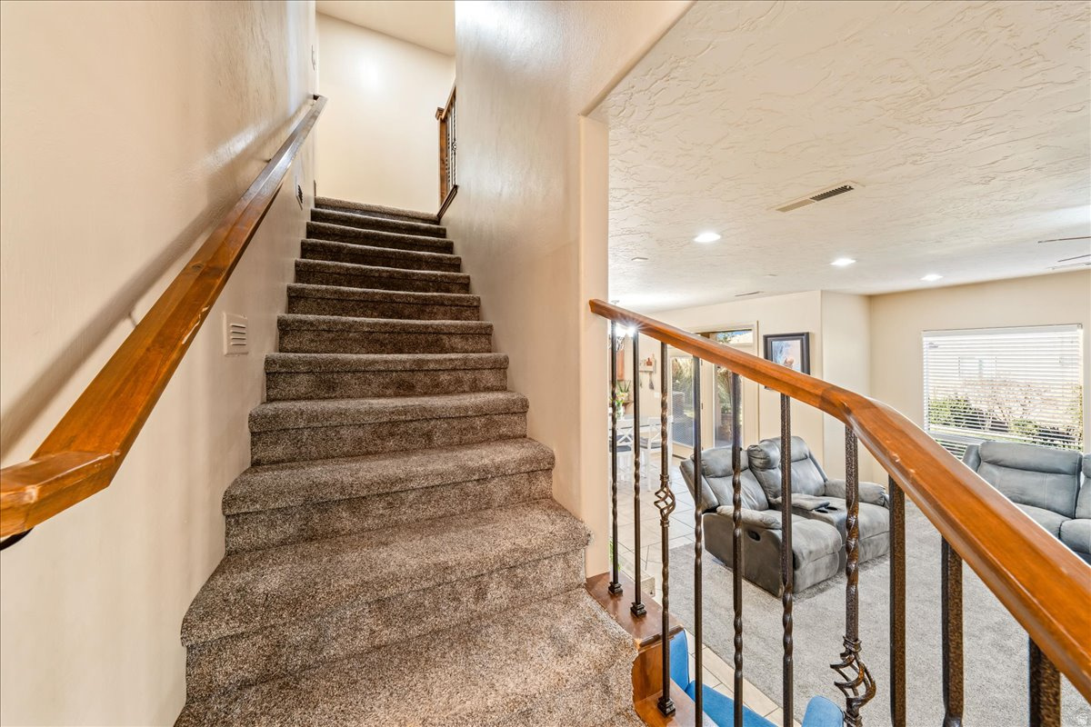 WASHINGTON FIELDS PLANNED DEV - Residential