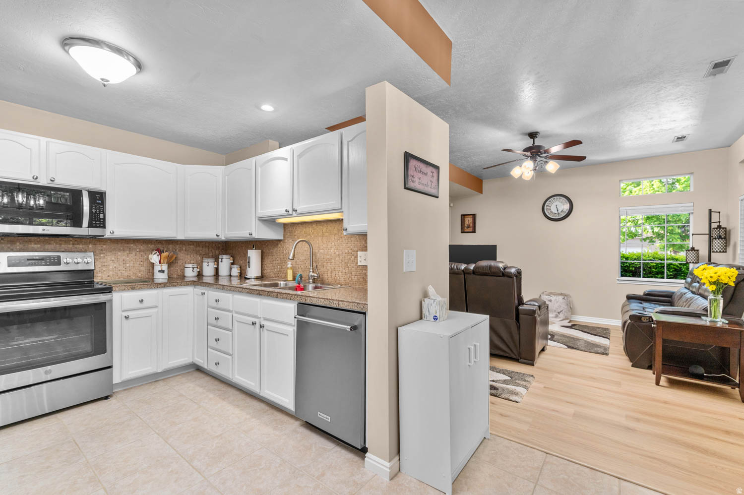 HERITAGE TOWNHOMES - Residential