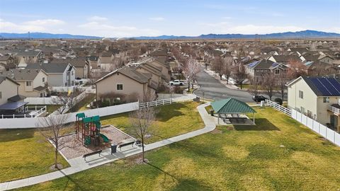Tiny photo for 928 CHATHAM DR, North Salt Lake, UT 84054 (MLS # 2139574)
