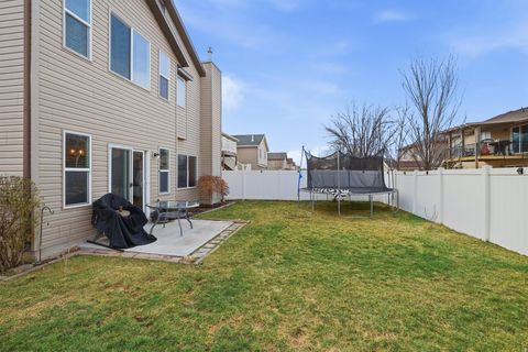 Tiny photo for 928 CHATHAM DR, North Salt Lake, UT 84054 (MLS # 2139574)