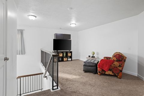 Tiny photo for 928 CHATHAM DR, North Salt Lake, UT 84054 (MLS # 2139574)