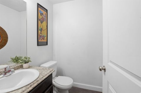 Tiny photo for 928 CHATHAM DR, North Salt Lake, UT 84054 (MLS # 2139574)