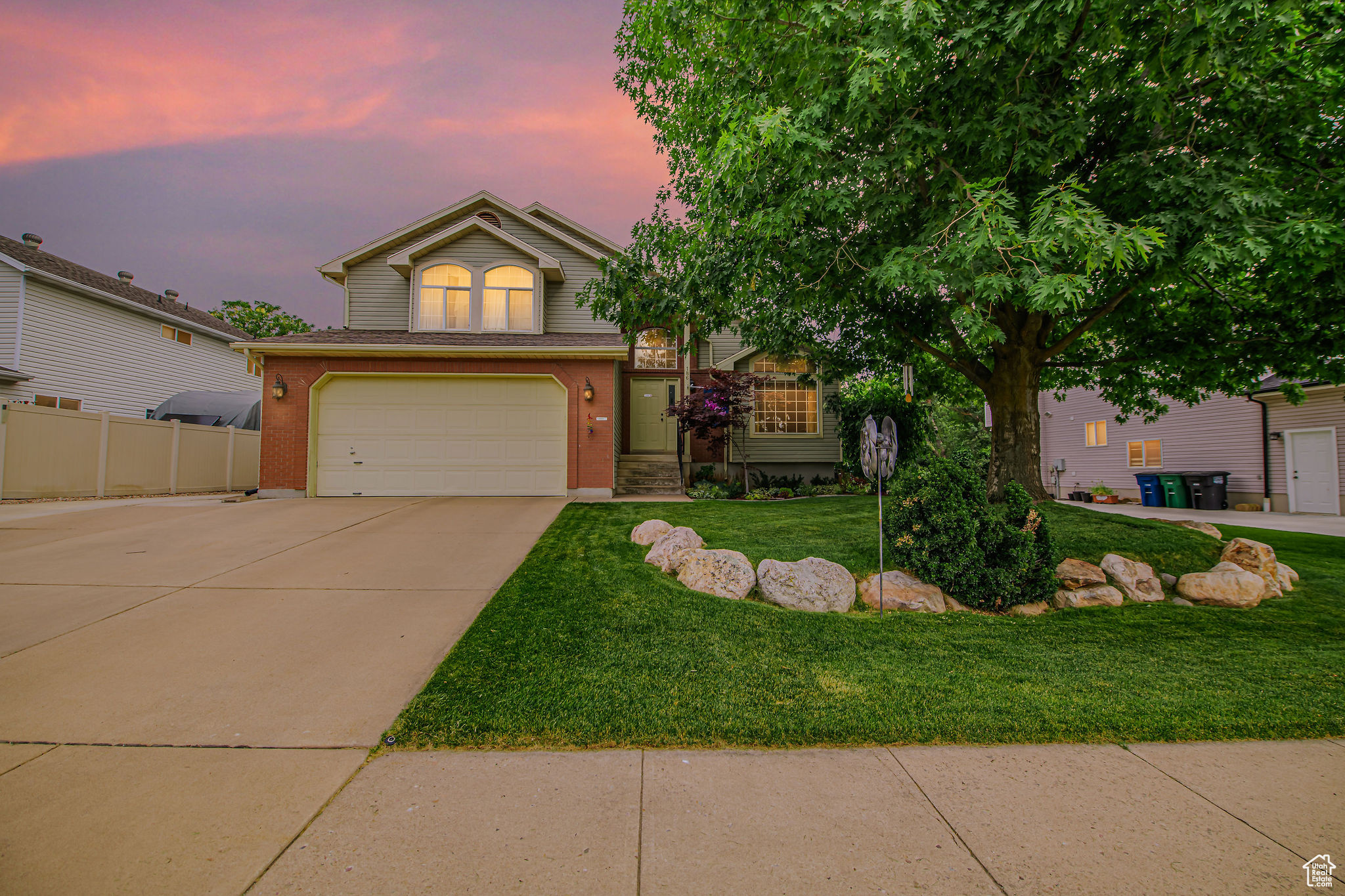 186 E Shadowbrook Ln, Kaysville, Utah image 1