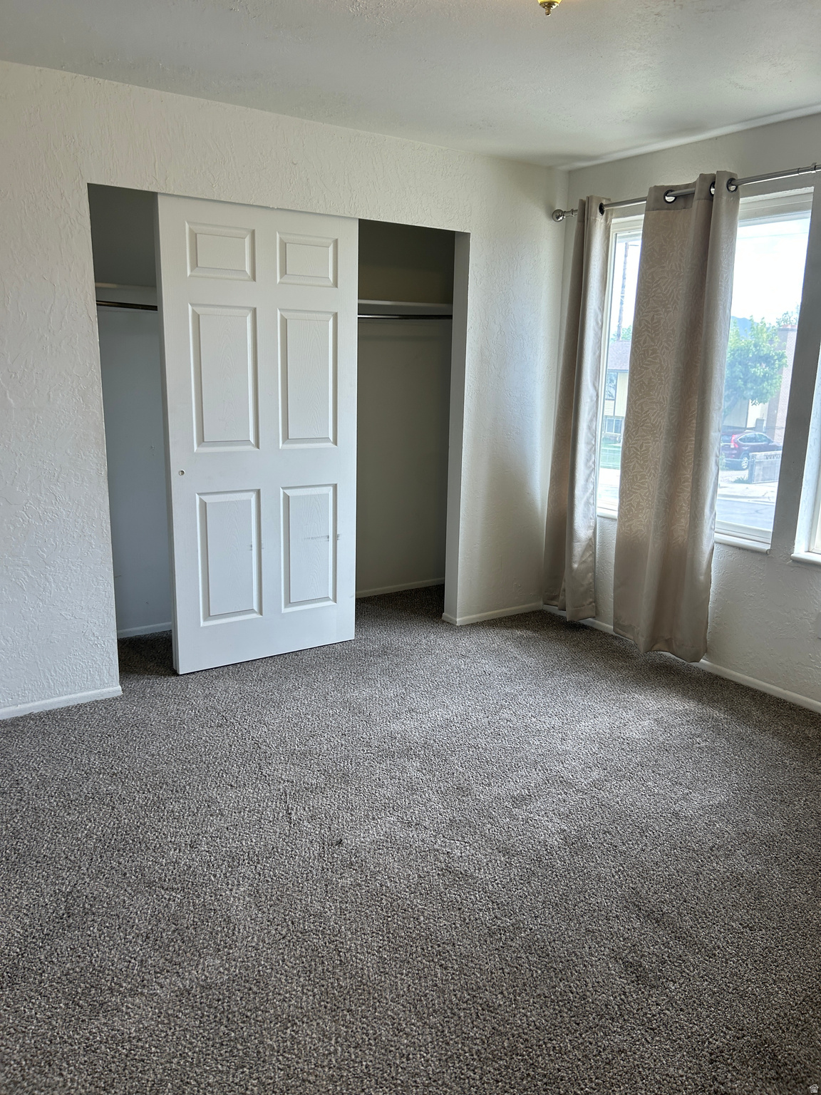 HAZELHURST #5 - Residential