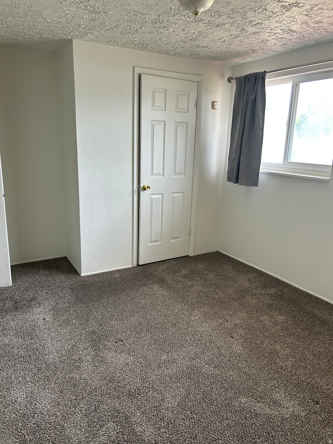 HAZELHURST #5 - Residential