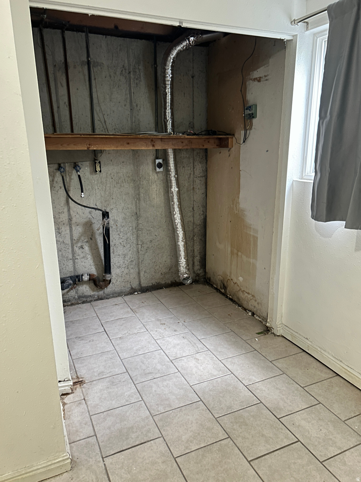 HAZELHURST #5 - Residential
