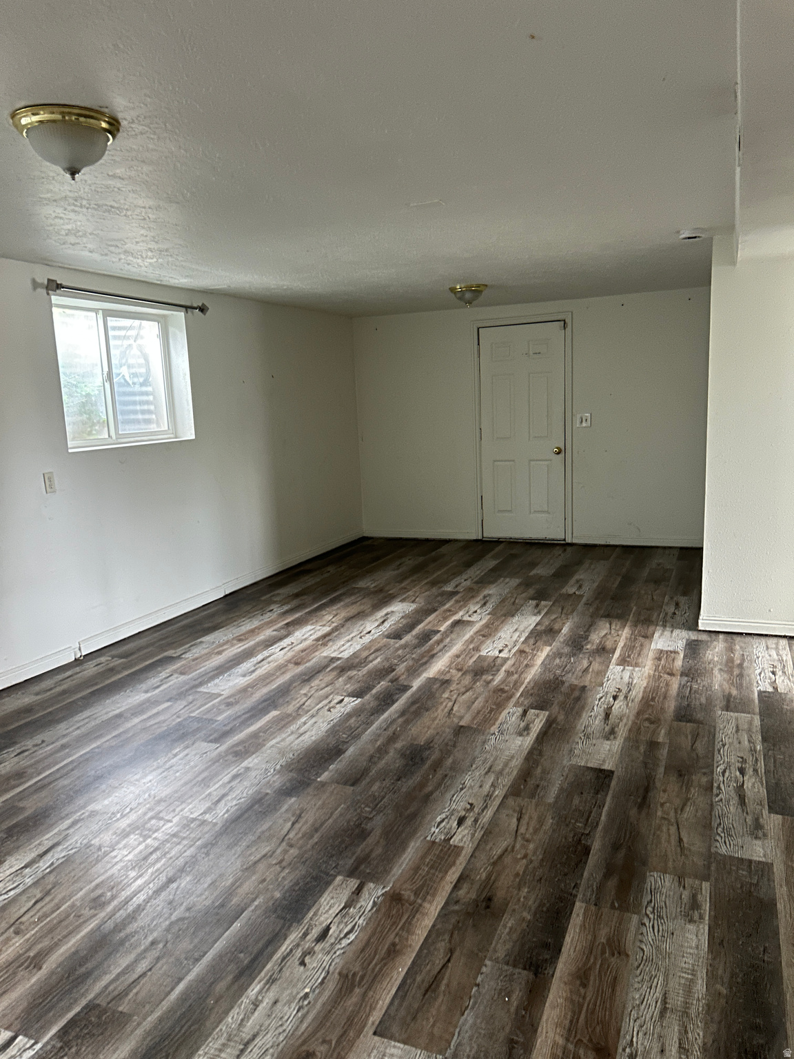HAZELHURST #5 - Residential