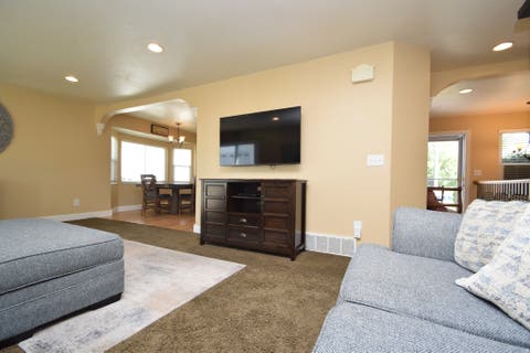 Tiny photo for 324 W MUTTON HOLLOW RD, Kaysville, UT 84037 (MLS # 2177708)