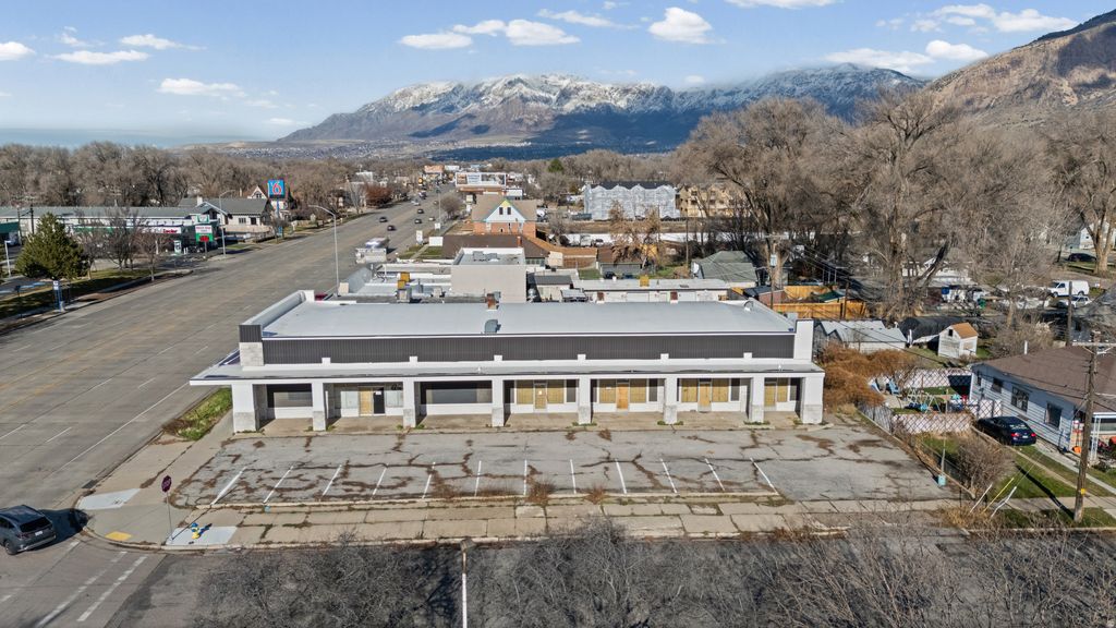 Photo of 1580 S WASHINGTON BLVD, Ogden, UT 84404 (MLS # 2156631)