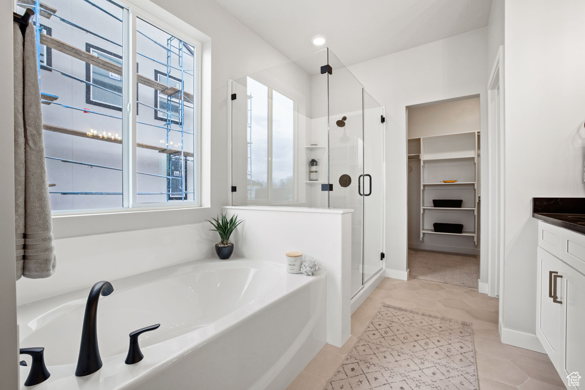 NORTH LAKE MEADOWS - Residential