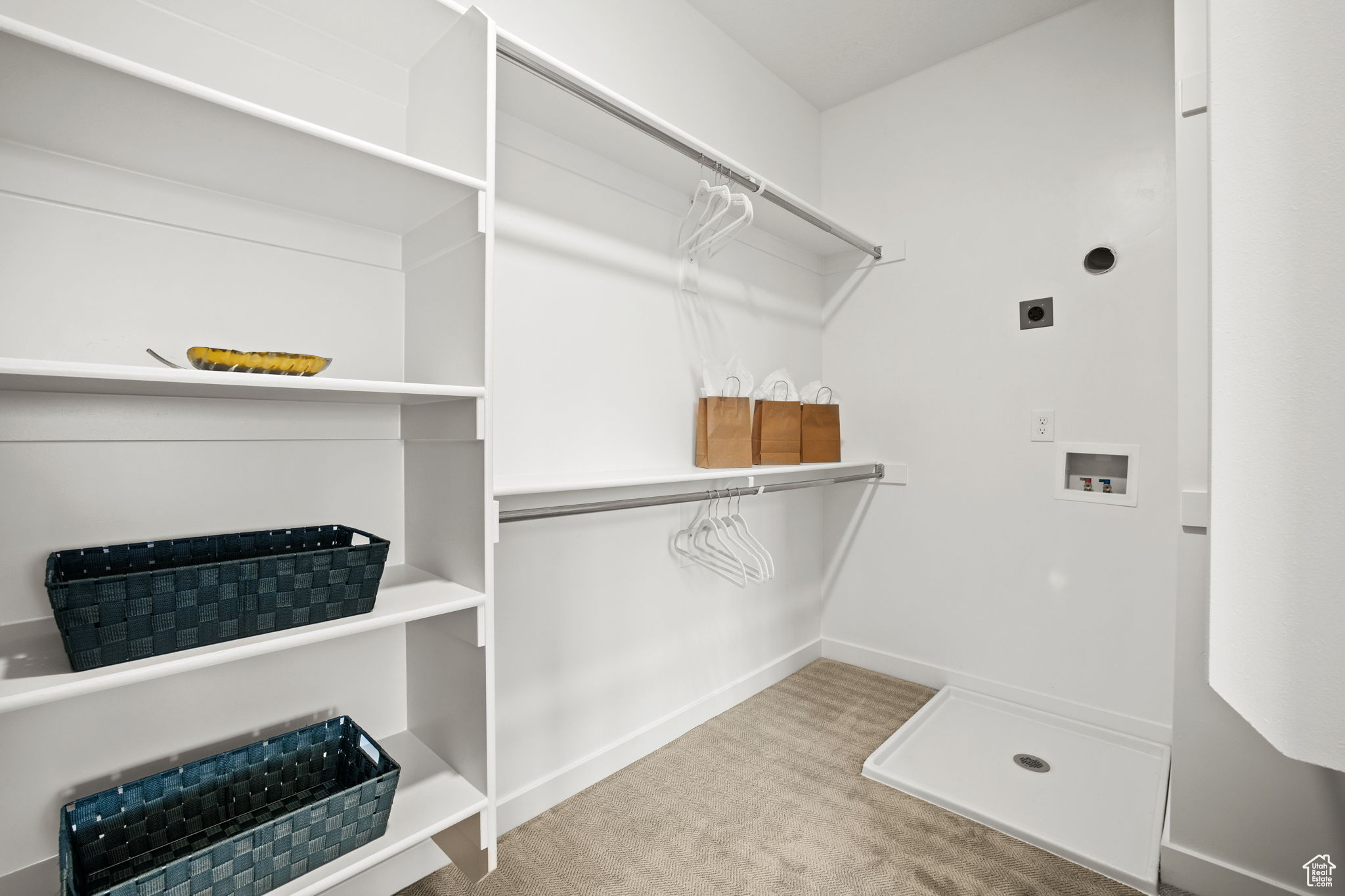 NORTH LAKE MEADOWS - Residential