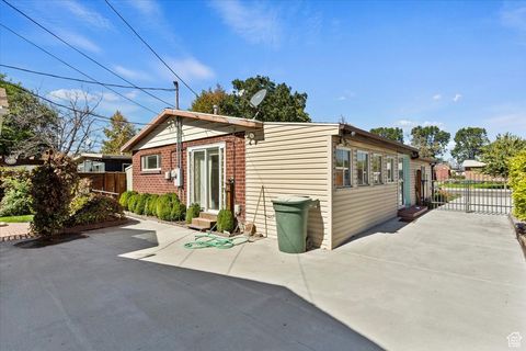 Tiny photo for 1379 W DUPONT AVE, Salt Lake City, UT 84116 (MLS # 2116235)