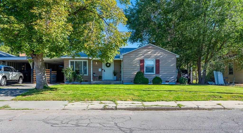 Photo of 975 E 560 N, Provo, UT 84606 (MLS # 2183996)