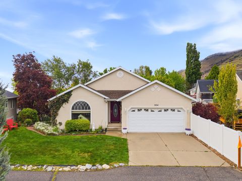 Photo of 954 S SLATE DR, Provo, UT 84606 (MLS # 2154056)